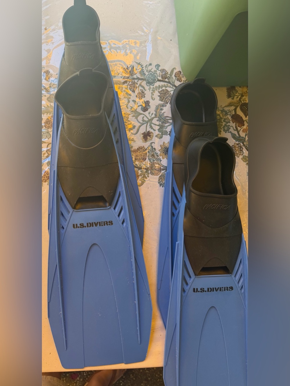 U.S. Divers Blue Swim Fins - 1 Pair size size 10-11